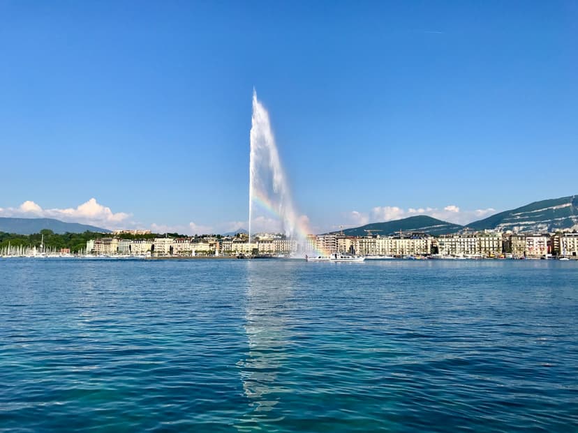 Le Jet d'Eau sur le lac Léman à Genève